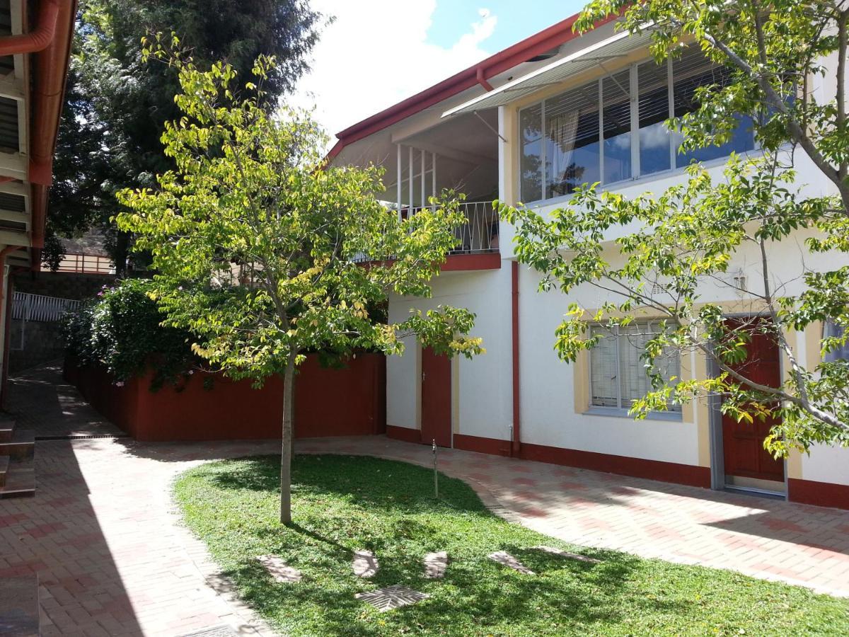 Hotel Pension Casa Africana Windhoek Dış mekan fotoğraf