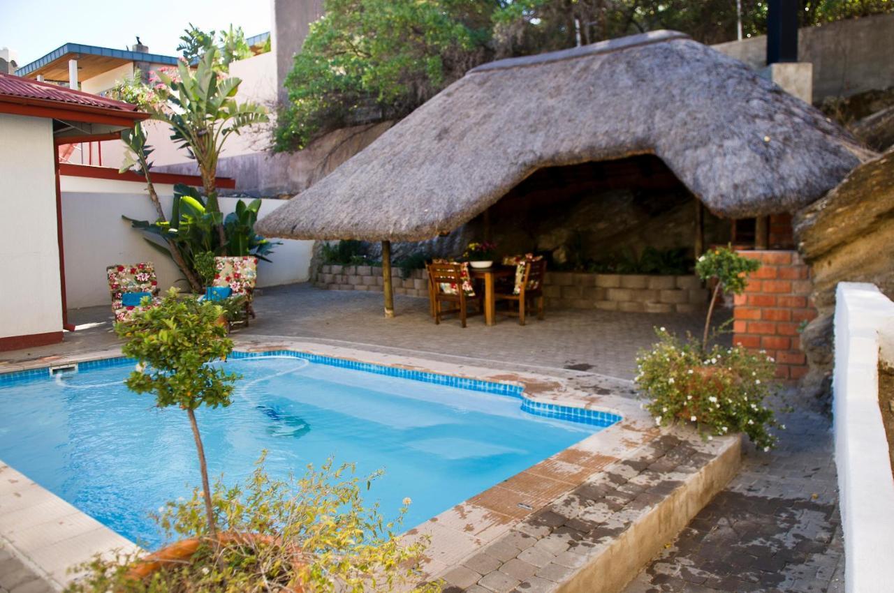 Hotel Pension Casa Africana Windhoek Dış mekan fotoğraf