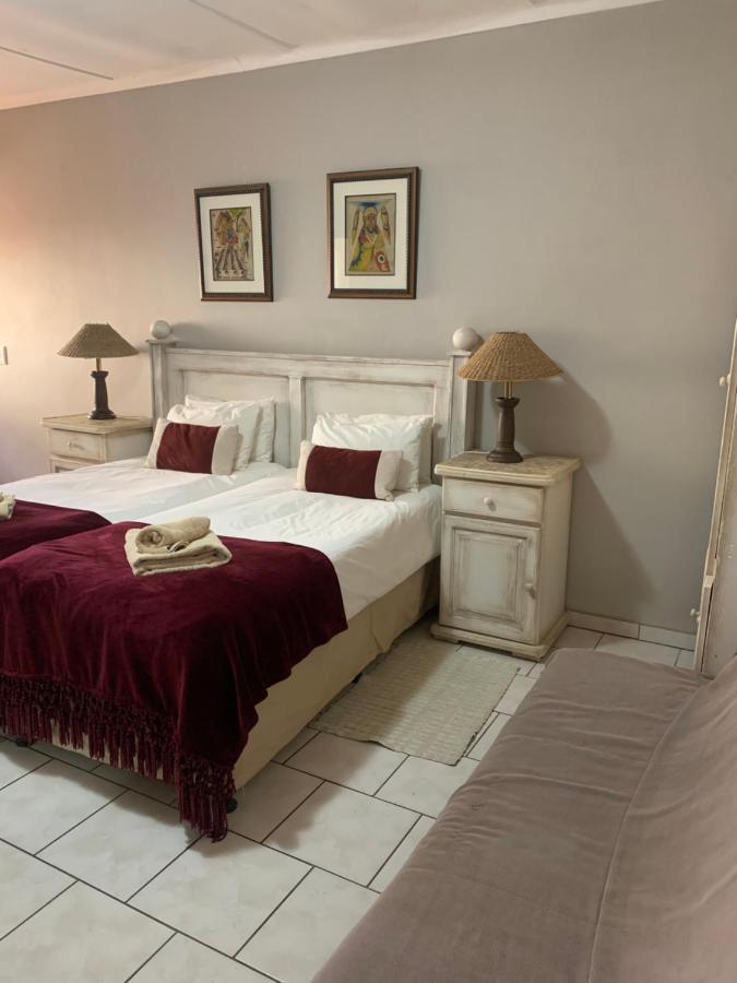 Hotel Pension Casa Africana Windhoek Dış mekan fotoğraf