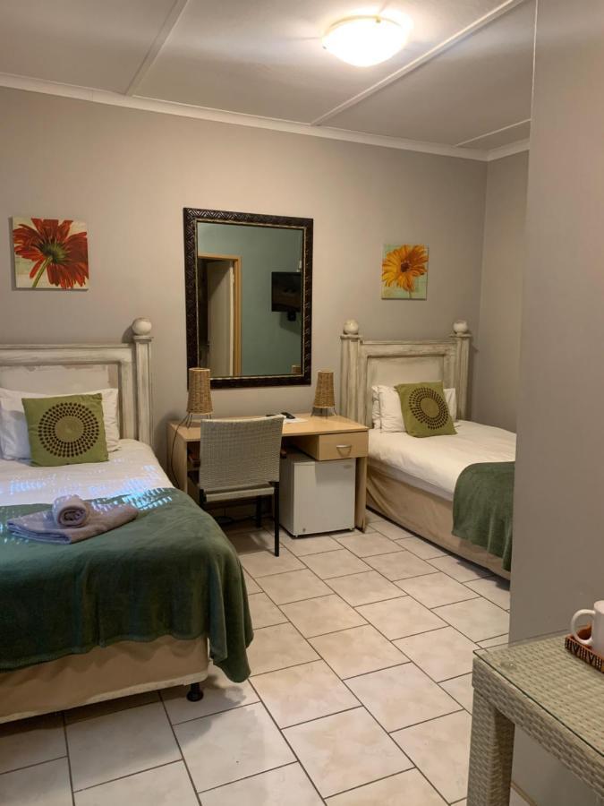Hotel Pension Casa Africana Windhoek Dış mekan fotoğraf