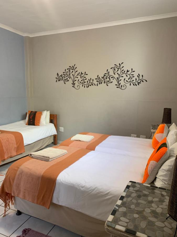 Hotel Pension Casa Africana Windhoek Dış mekan fotoğraf