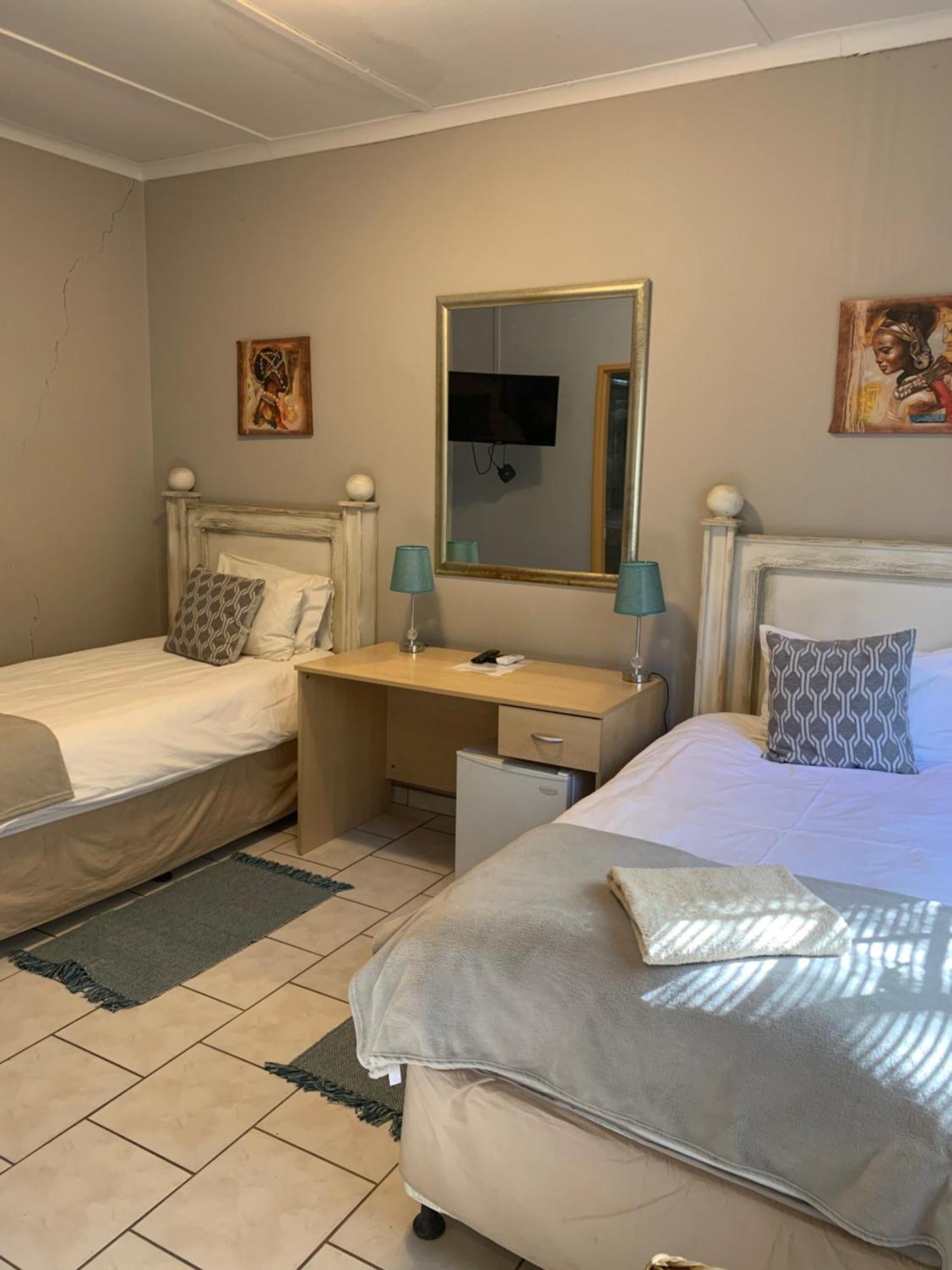 Hotel Pension Casa Africana Windhoek Dış mekan fotoğraf