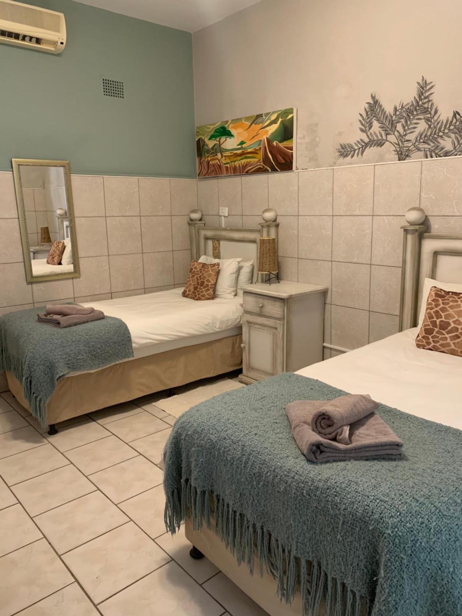 Hotel Pension Casa Africana Windhoek Dış mekan fotoğraf